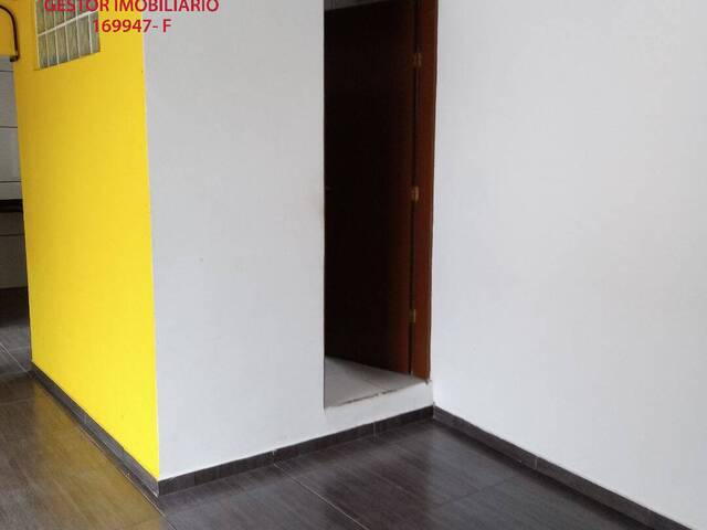 #1631 - Casa para Locação em Taboão da Serra - SP