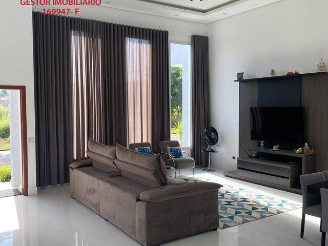 #1821 - Casa para Venda em Embu-Guaçu - SP