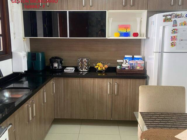 Casa para Venda em Taboão da Serra - 3