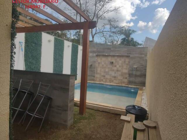 Piscina Condomínio